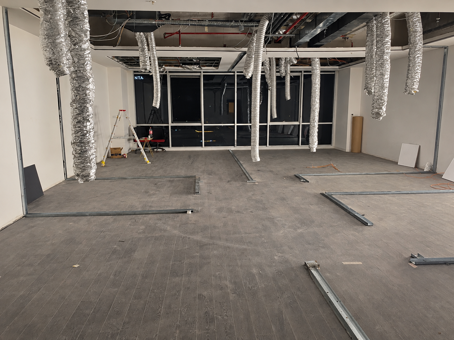 Concept of interior plasterboard and ceiling finishing works